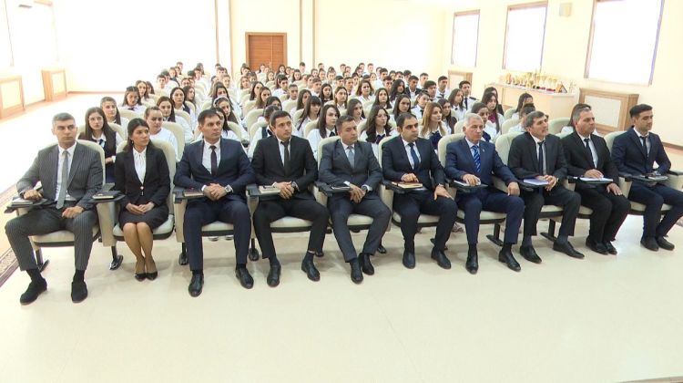 Naxçıvan Dövlət Texniki Kollecində məzun və tələbələrlə  görüş keçirilib<font color=red> - FOTOLAR</font>