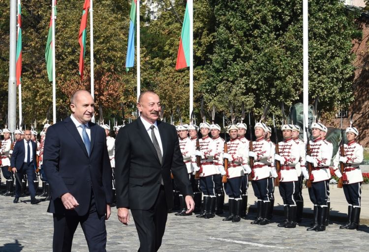 Prezident İlham Əliyevin Sofiyada rəsmi qarşılanma mərasimi olub<font color=red> - FOTOLAR</font>