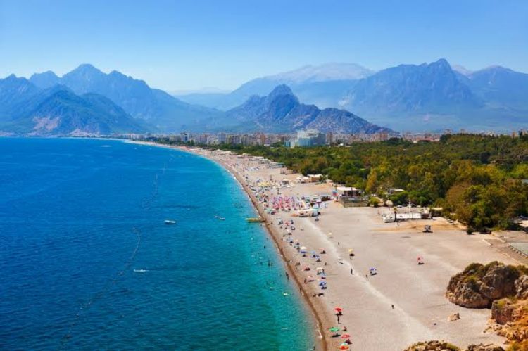 Antalyada oktyabr ayı üzrə 82 ilin ən yüksək hava temperaturu qeydə alınıb