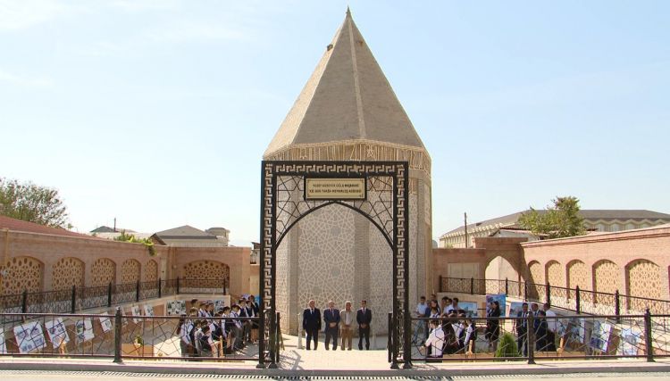 Naxçıvanda Beynəlxalq Memarlar Günü qeyd olunub<font color=red> - FOTOLAR</font>
