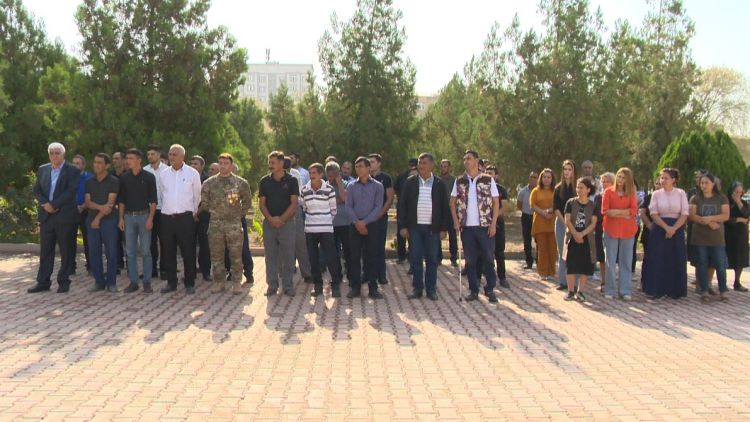 Muxtar respublikada daha 39 ailənin özünüməşğulluğu təmin olunub<font color=red> - FOTOLAR</font>