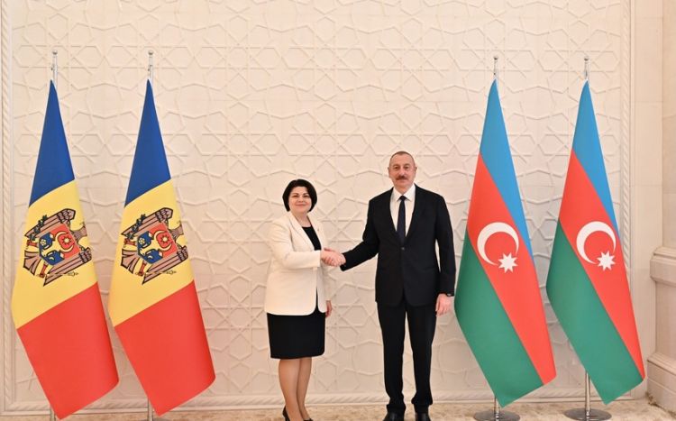 Azərbaycan Prezidentinin Moldovanın Baş naziri ilə təkbətək görüşü olub<font color='red'> - YENİLƏNİB</font><font color=red> - FOTOLAR</font>