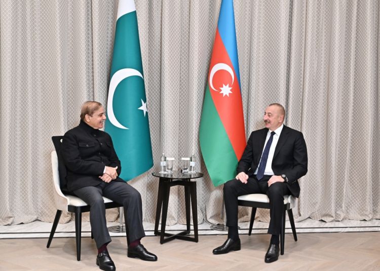 Azərbaycan Prezidenti İlham Əliyevin Astanada Pakistanın Baş naziri ilə görüşü olub<font color='red'> - YENİLƏNİB</font><font color=red> - FOTOLAR</font>