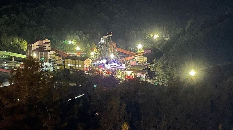 Bartın valisi: Mədəndən 12 işçi yaralı halda xilas edilib