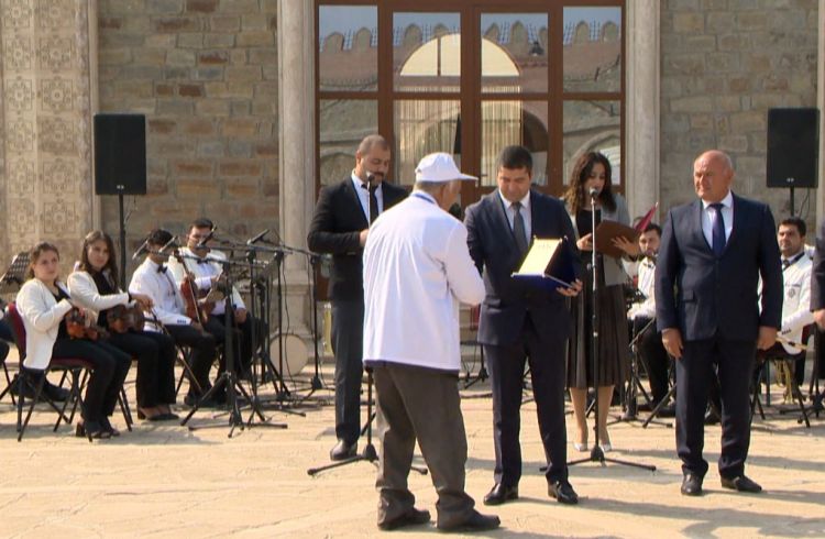 “Arıçılıq məhsulları-bal festivalı”nın qalibləri müəyyənləşib<font color=red> - VİDEO</font>