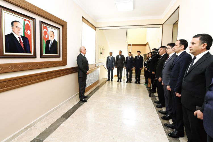 Şahbuz Rayon Maliyyə Şöbəsi və Statistika İdarəsi üçün yeni bina istifadəyə verilib<font color=red> - FOTOLAR</font>