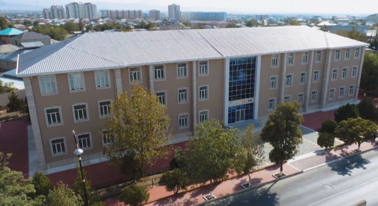 Naxçıvan şəhər 2 nömrəli tam orta məktəb yenidən qurulub, Distant Təhsil Mərkəzi istifadəyə verilib<font color=red> - VİDEO</font>