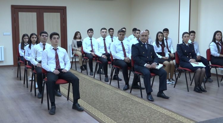 Tələbələr Naxçıvan Muxtar Respublikası Prokurorluğunda təcrübə keçiblər<font color=red> - FOTOLAR</font>