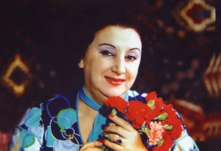 Bu gün görkəmli müğənni, Xalq artisti Şövkət Ələkbərovanın doğum günüdür