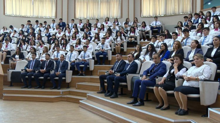  “Naxçıvan” Universitetində Xurşidbanu Natəvanın anadan olmasının 190 illiyinə həsr olunmuş tədbir keçirilib<font color=red> - FOTOLAR</font>