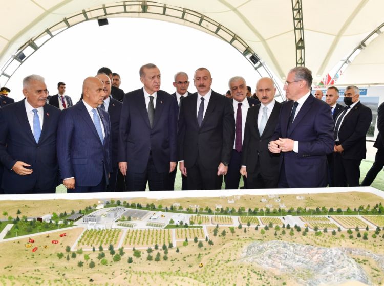 “Azərbaycan-Türkiyə Beynəlxalq Meşə Təlim Mərkəzi”, “Ağıllı Tingçilik” və “Dostluq Meşəsi” Kompleksinin təməli qoyulub<font color='red'> - YENİLƏNİB 2</font><font color=red> - FOTOLAR</font>