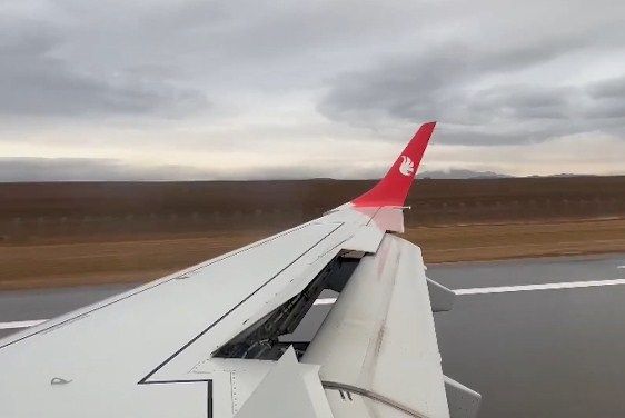 Bu gün Zəngilan Beynəlxalq Hava Limanına ilk mülki təyyarə reysi həyata keçirilib<font color=red> - FOTOLAR</font>