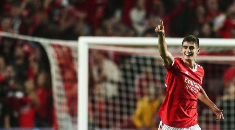 Çempionlar Liqası: Səkkizdəbir finala vəsiqə qazanan növbəti üç komandanın adı bəlli olub