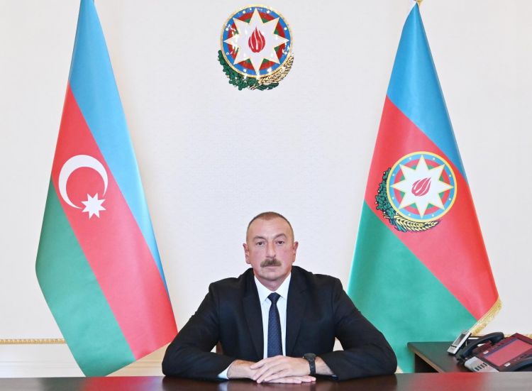 Azərbaycan Prezidenti Britaniyanın yeni Baş nazirini təbrik edib