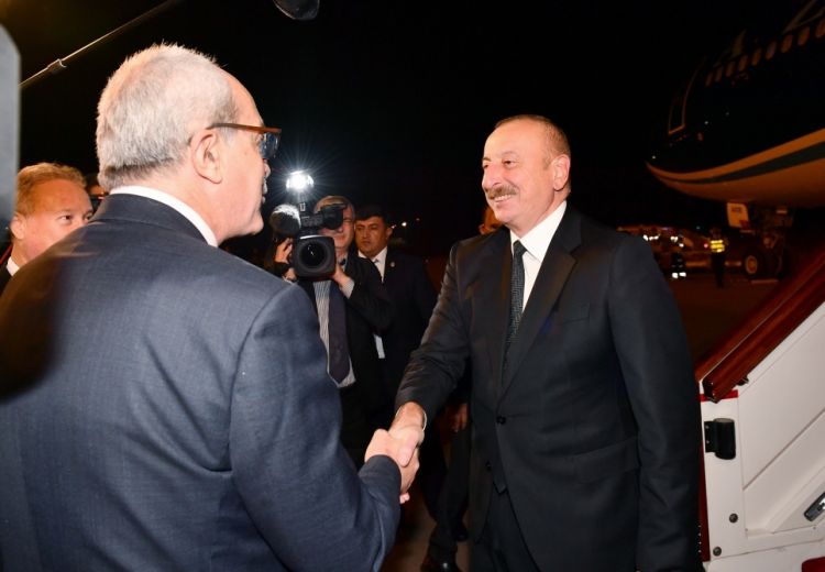 Azərbaycan Prezidenti İlham Əliyev Əlcəzairə səfərə gedib<font color=red> - FOTOLAR</font>