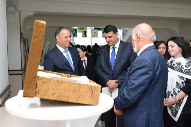 NDU-da keramika nümunələrindən ibarət sərgi keçirilib<font color=red> - FOTOLAR</font>