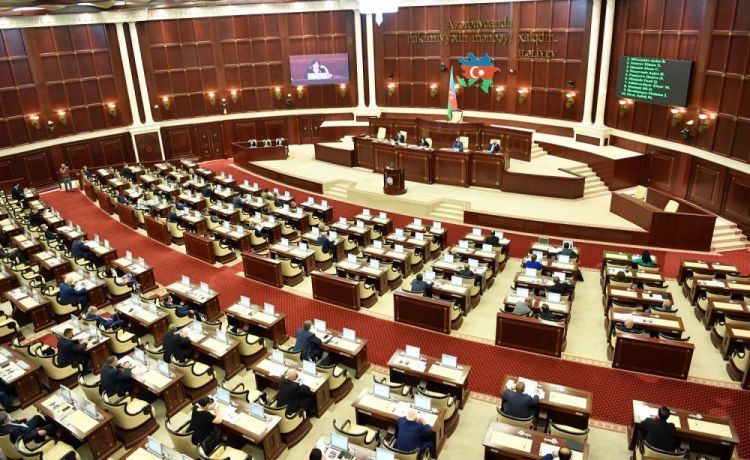 Milli Məclis Zəfər Günü ilə əlaqədar Azərbaycan Prezidentinə və Birinci vitse-prezidentə təbrik məktubu ünvanlayıb