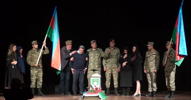 Ordubadda “Vətənin qəhrəmanı” tamaşası təqdim olunub<font color=red> - FOTOLAR</font>