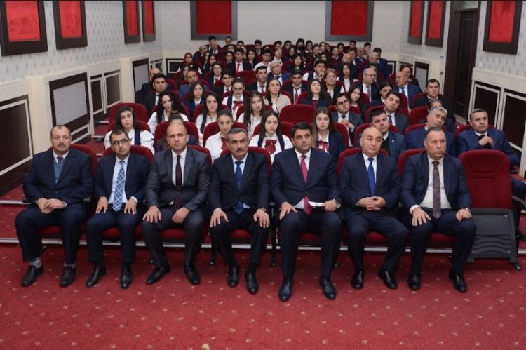 NDU-da Dövlət Bayrağı Günü qeyd edilib<font color=red> - FOTOLAR</font>