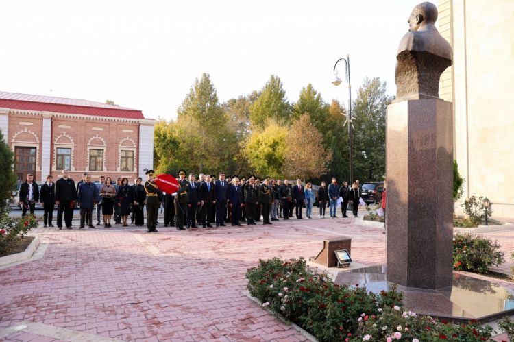 Naxçıvanda Mustafa Kamal Atatürkün xatirəsi anılıb<font color=red> - FOTOLAR</font>