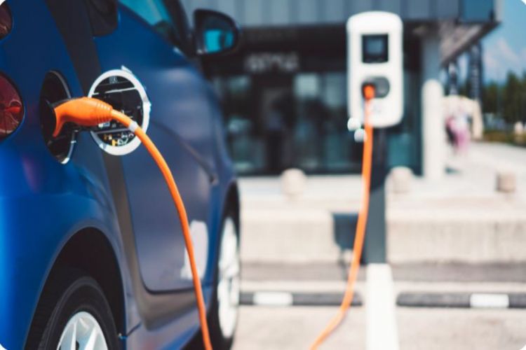 Zavod buraxılış tarixindən 3 ilədək ötmüş elektrik minik avtomobilləri idxal gömrük rüsumundan azad edilib