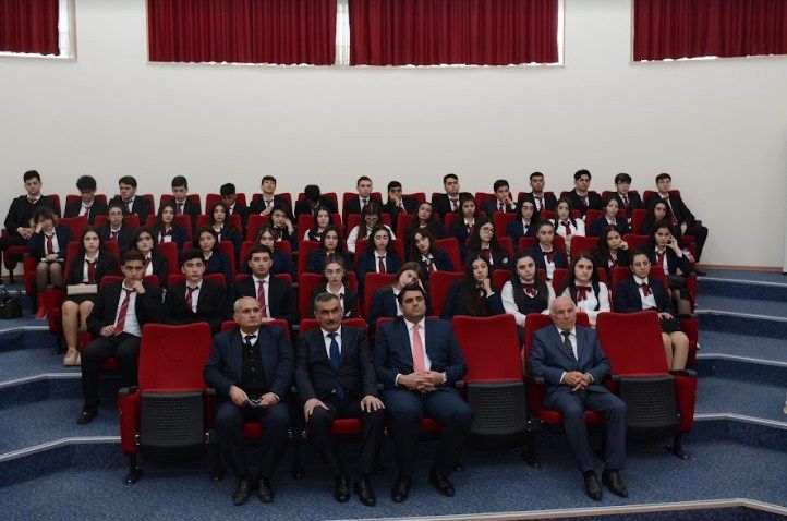 Naxçıvan Dövlət Universitetində Konstitusiya Günü münasibətilə tədbir keçirilib<font color=red> - FOTOLAR</font>