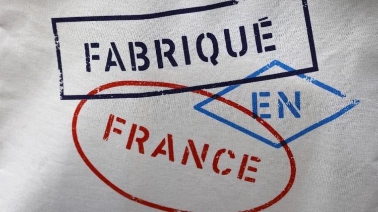Parisdə keçirilən “Made in France” Sərgisində saxta məhsullar nümayiş olunur