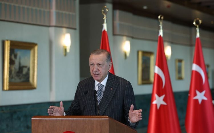 Rəcəb Tayyib Ərdoğan: “Polşaya raket atılması texniki səhv ola bilər”