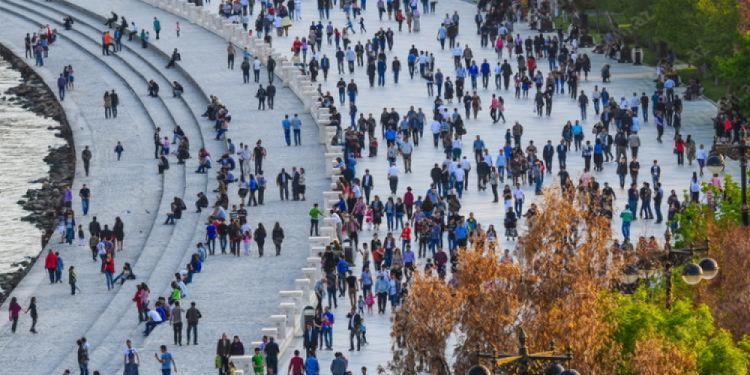 Ölkə əhalisinin sayı 10 milyon 204 min 774 nəfərə çatıb