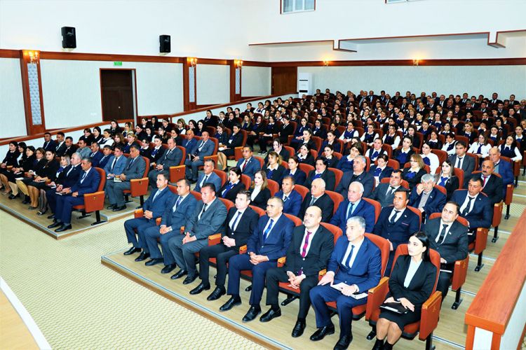 Şahbuz rayonunun 9 məktəbi qəbul imtahanlarında 100 faiz nəticə göstərib<font color=red> - FOTOLAR</font>