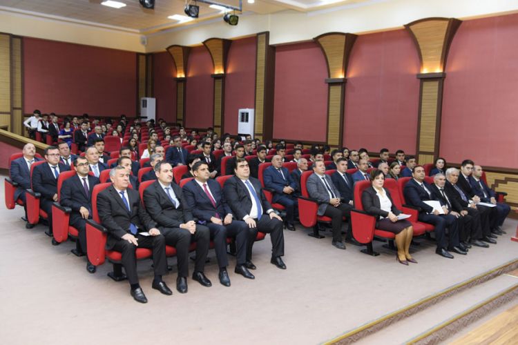 “Yeni Azərbaycan Partiyası müstəqil Azərbaycanın aparıcı siyasi qüvvəsidir” mövzusunda elmi-praktiki konfrans keçirilib