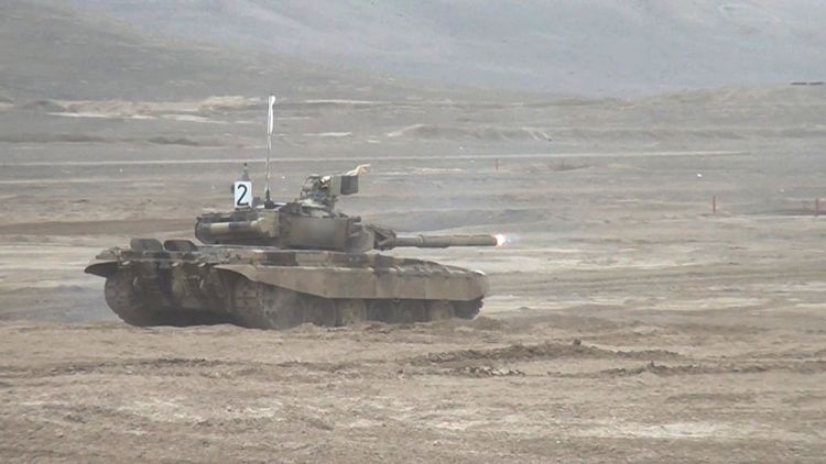 Azərbaycan Ordusunda “Ən yaxşı tank bölüyü” adı uğrunda yarış keçirilir<font color=red> - VİDEO</font>