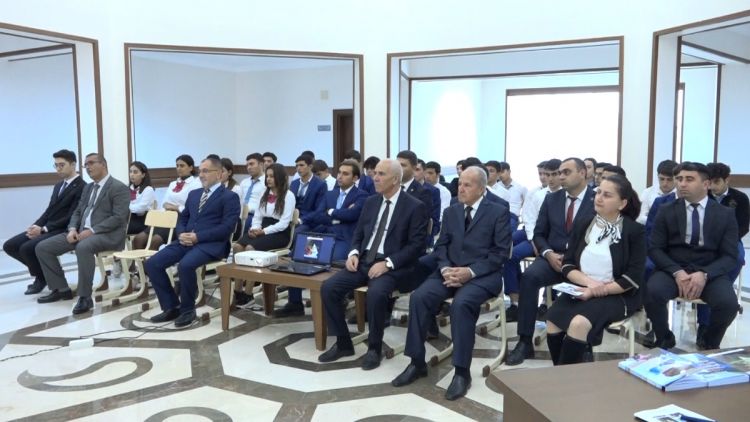 “Naxçıvan” Universitetində 3 yeni kitabın təqdimatı keçirilib<font color=red> - FOTOLAR</font>