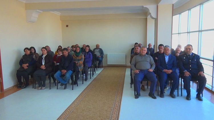 Şıxmahmud kəndində maarifləndirici tədbir keçirilib<font color=red> - FOTOLAR</font>