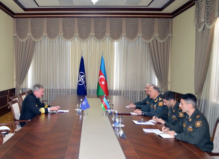 Azərbaycan Ordusunun Baş Qərargah rəisi NATO-nun Müttəfiq Qüvvələrin Avropadakı Baş Qərargah rəisinin müavini ilə görüşüb