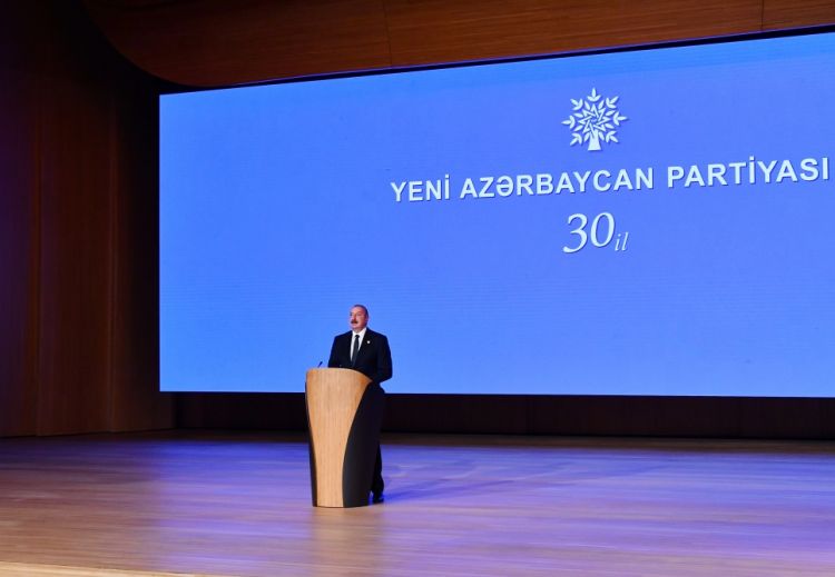 Prezident: Azərbaycan dövləti Ulu Öndərin vəsiyyəti əsasında milli-mənəvi dəyərlər üzərində qurulur və inkişaf edir
