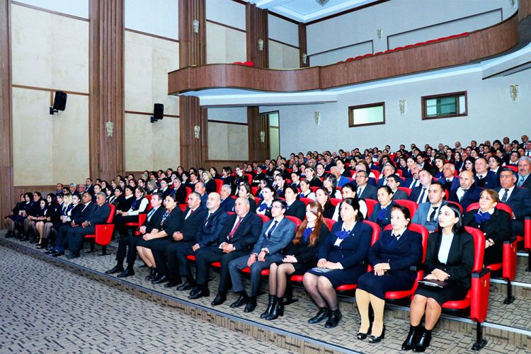 Şərur məktəbinin məzunu muxtar respublika birincisi olub<font color=red> - FOTOLAR</font>