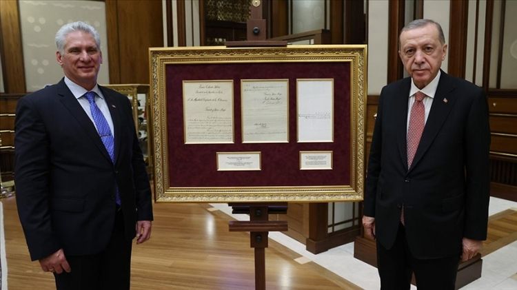 Kuba Prezidenti Türkiyəyə səfər edib
