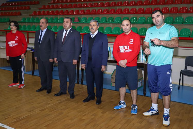 Badmintonun inkişafı ilə bağlı keçirilən təlimlərə 80 məktəbli cəlb olunub<font color=red> - FOTOLAR</font>