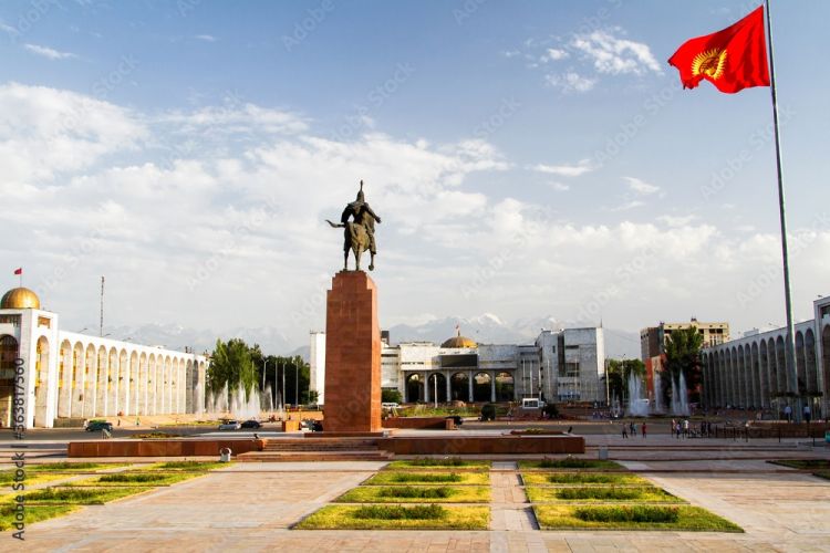 Qırğızıstan parlamentinin spikeri paytaxt rayonlarının adlarını təcili dəyişdirməyə çağırıb
