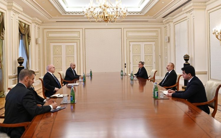 Prezident İlham Əliyev ABŞ Dövlət Departamentinin Qafqaz danışıqları üzrə baş müşavirini qəbul edib<font color='red'> - YENİLƏNİB</font>