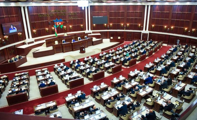 Parlamentin iclasında dövlət büdcəsi zərfinə daxil olan qanun layihələri müzakirə ediləcək