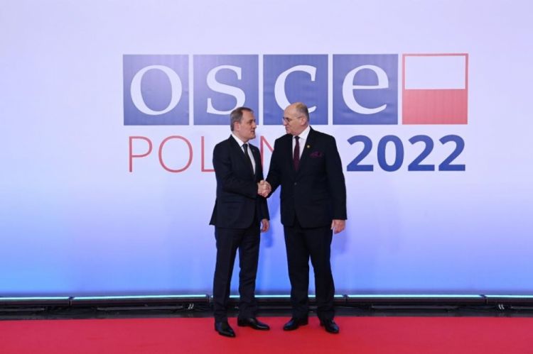 Polşada ATƏT-in Xarici İşlər Nazirləri Şurasının iclası başlayıb