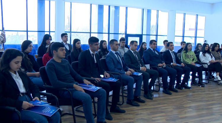 “Region gənclərinin bacarıqlarının artırılması” təlimi keçirilib<font color=red> - FOTOLAR</font>