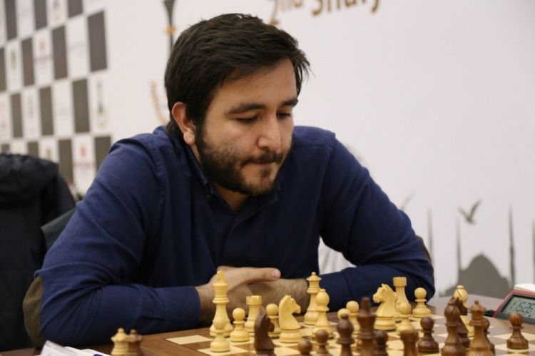 Şahmatçımız İspaniya açıq turnirində liderlər qrupundadır