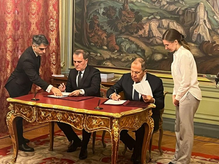 Moskvada Azərbaycan və Rusiya arasında sənədlər imzalanıb