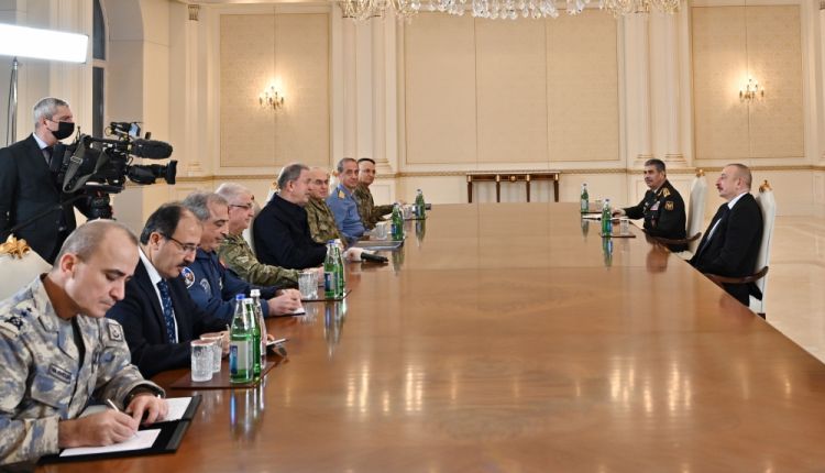 Prezident İlham Əliyev Türkiyənin milli müdafiə nazirinin başçılıq etdiyi nümayəndə heyətini qəbul edib