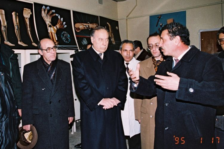 Xalqa bağışlanmış ömürdən anlar: 1995-ci ilin yanvarı