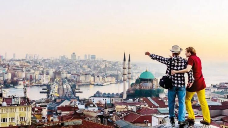 Yanvarın 1-dən Türkiyədə turistlərə əlavə vergi tətbiq ediləcək