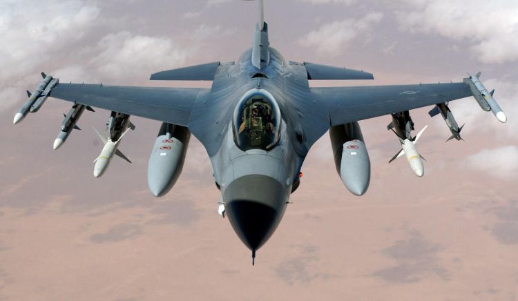 ABŞ Türkiyəyə F-16-ların satışı ilə bağlı bəndlərin çıxarıldığı müdafiə büdcəsini təsdiqləyib